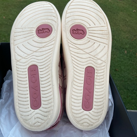 Coach Wells slip ons. Pink. - Picture 6 of 8